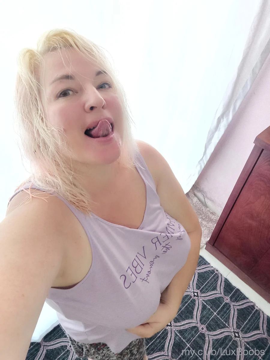 Exclusive photo by LuxBoobs 8928