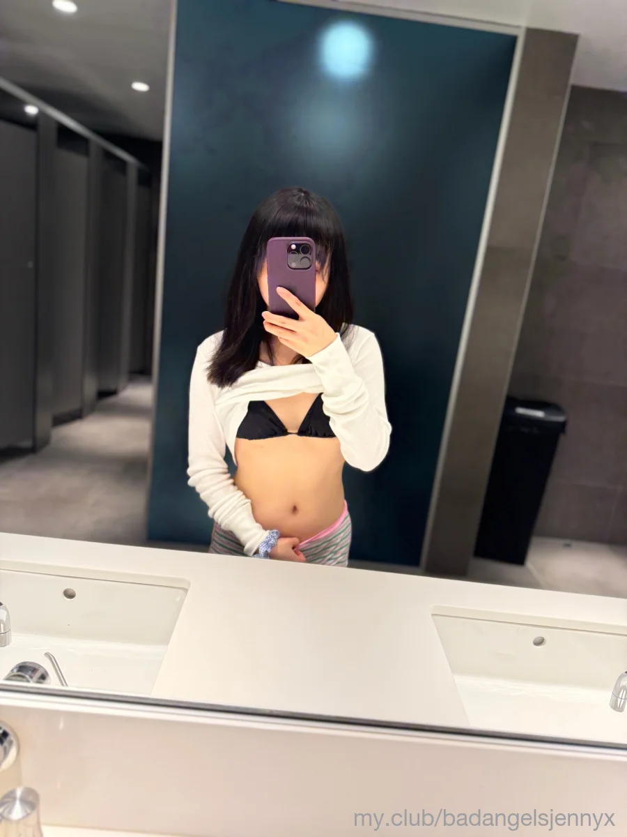 Exclusive photo by badangelsjennyx 3041