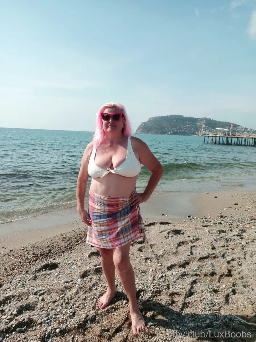 Exclusive photo by LuxBoobs 3964