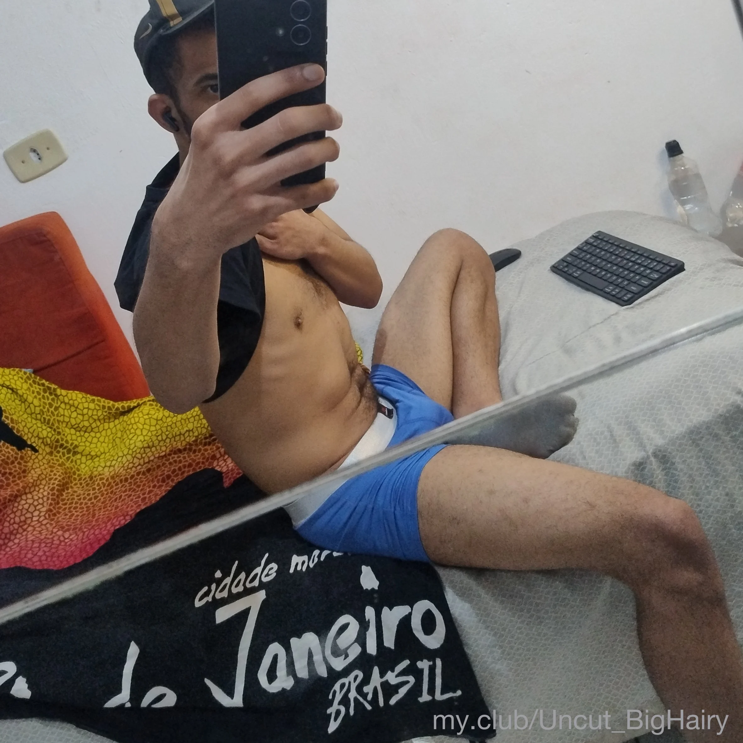 Uncut Well Hung